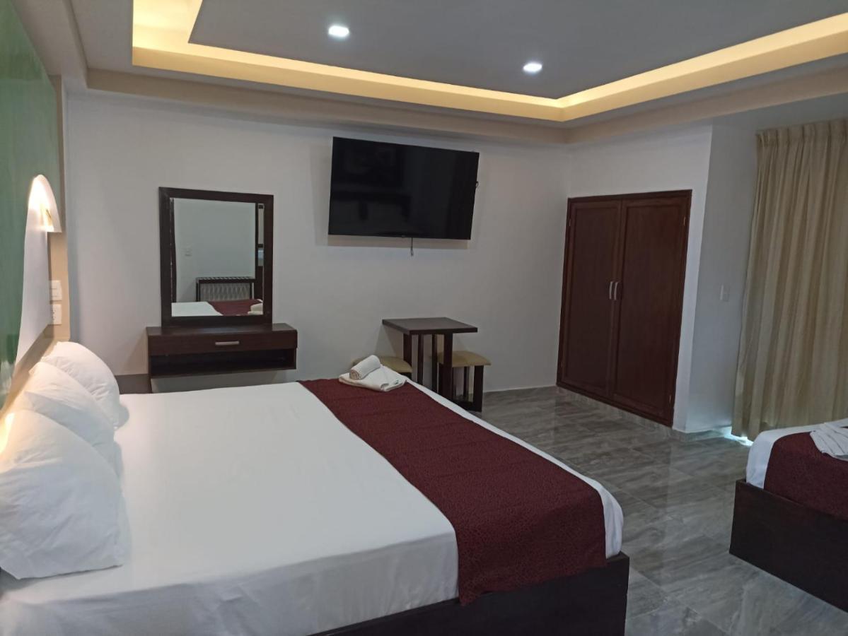 Framfor Inn Chetumal Exterior photo