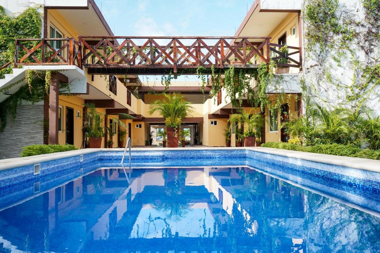 Framfor Inn Chetumal Exterior photo