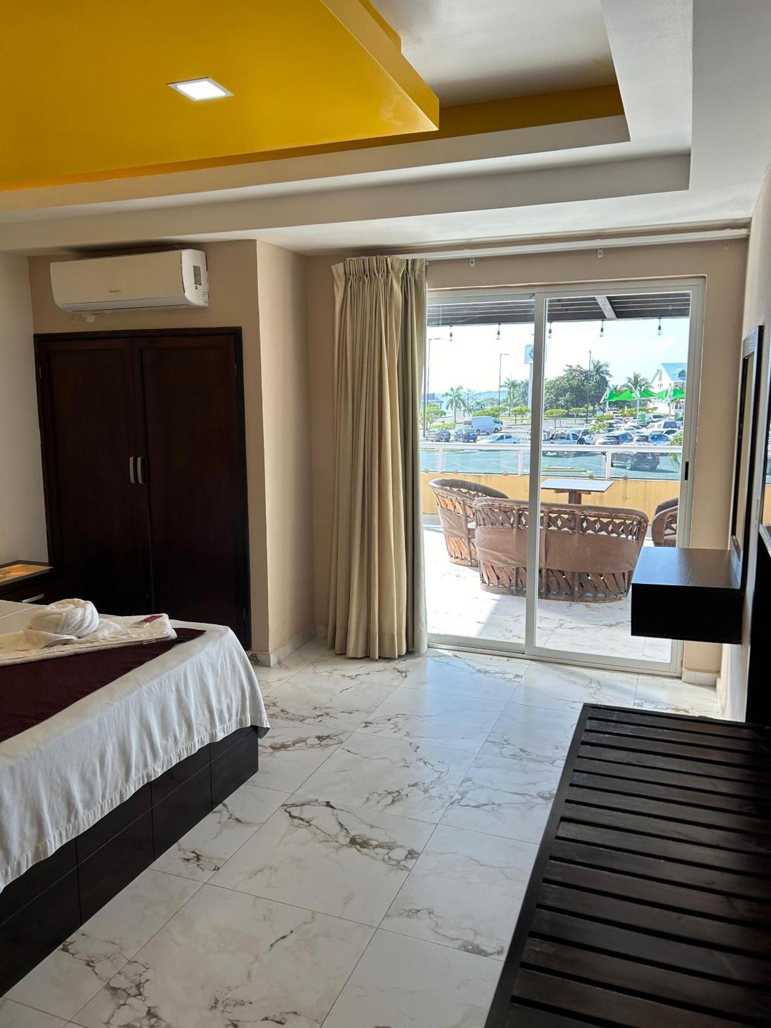 Framfor Inn Chetumal Exterior photo